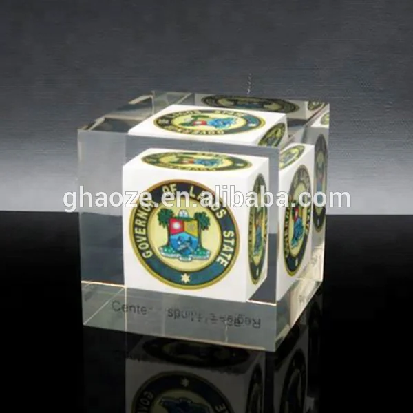 Custom Acrylic Resin Cube Logo Inside Acrylic Cube Paperweight