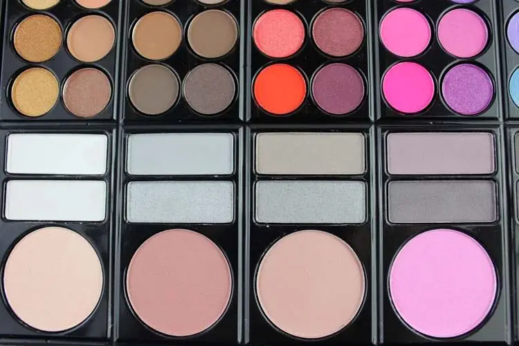 Cosmetic 78 Color matte eyeshadow make up naked eyeshadow palette with customer logo