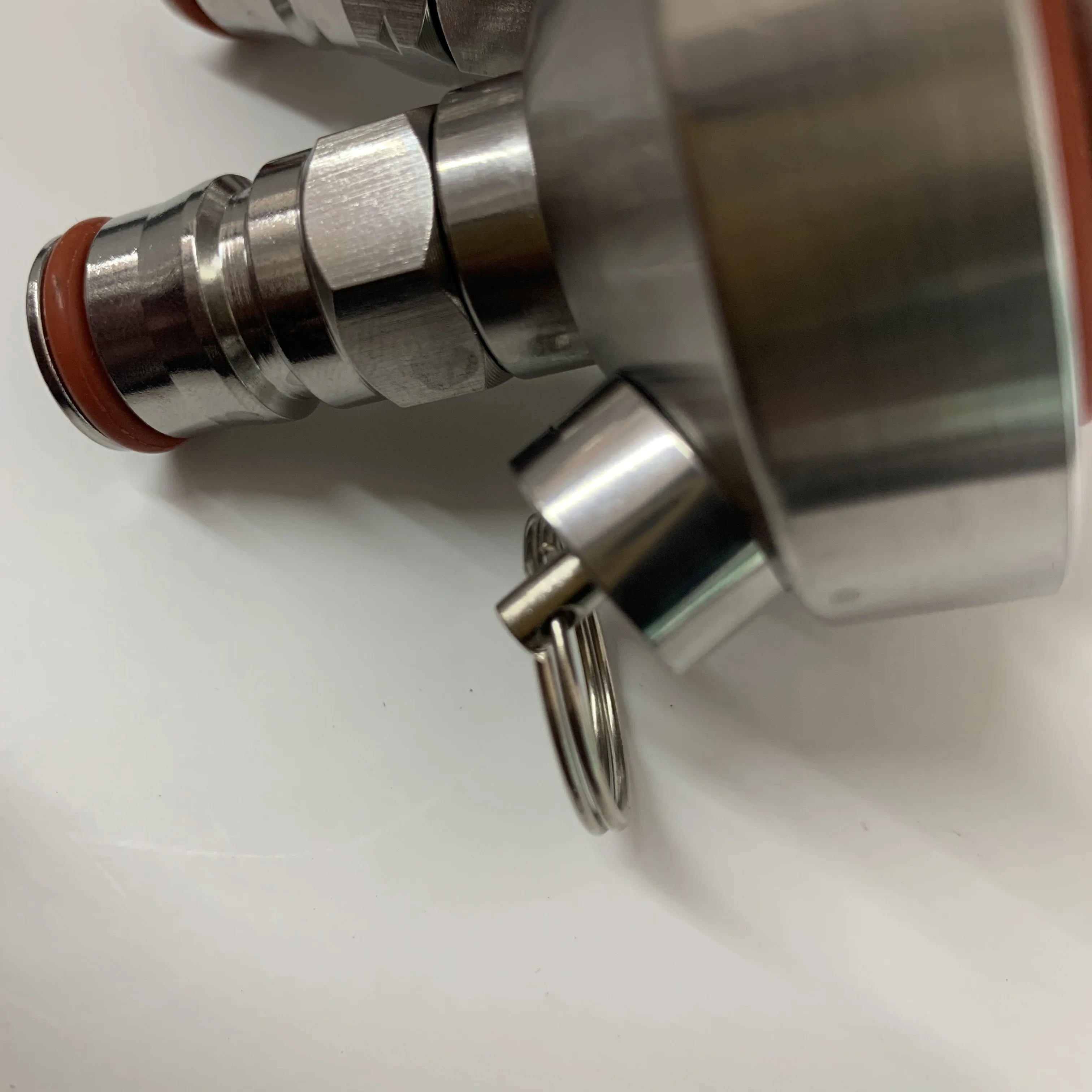 Mini Beer Keg Tap & Beer Line  Dispenser Top for 2L to 5L Growler