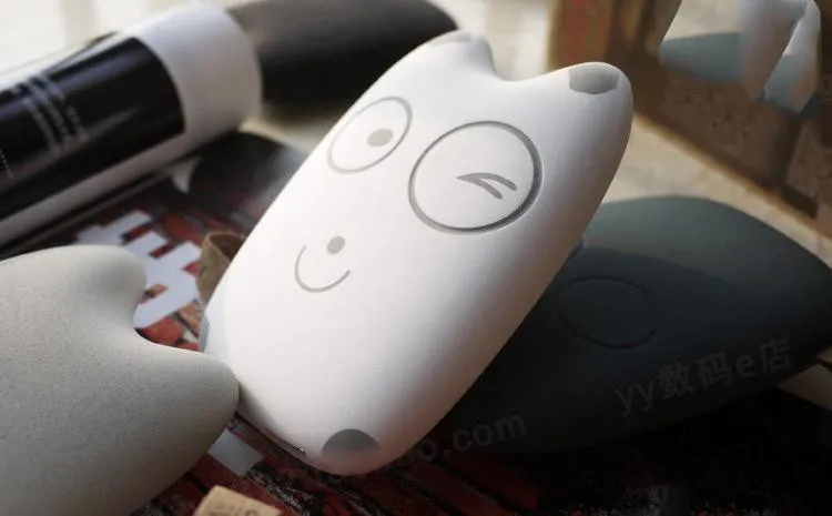 logo custom shaped power bank