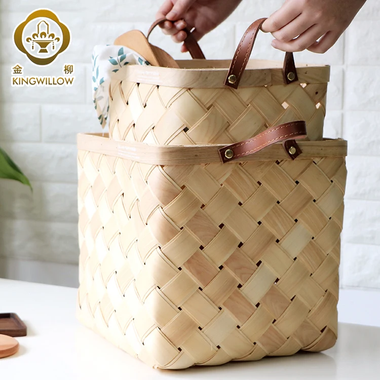 Square woodchip woven storage basket rattan square storage basket with leather handle for sundrises
