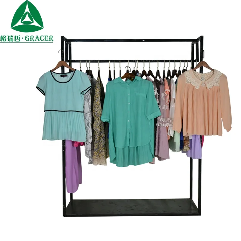 Одежда б/у от бренда Ropa в Корейском