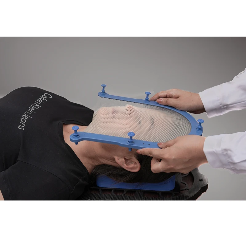 Иммобилизационное устройство термопластичная лучевая маска для онкологического пациента