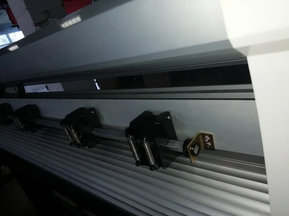 Bascocut cutting plotter/ contour cut roller vinyl cutter plotter with USB flash