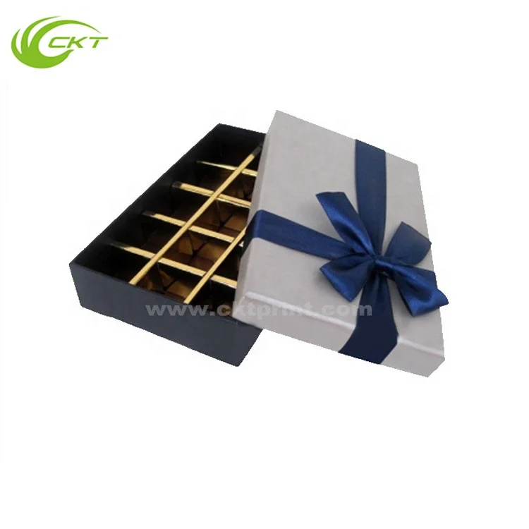 Decorative Cardboard Paper Packaging Dividers Sweet Christmas Chocolate Gift Box With Ribbon