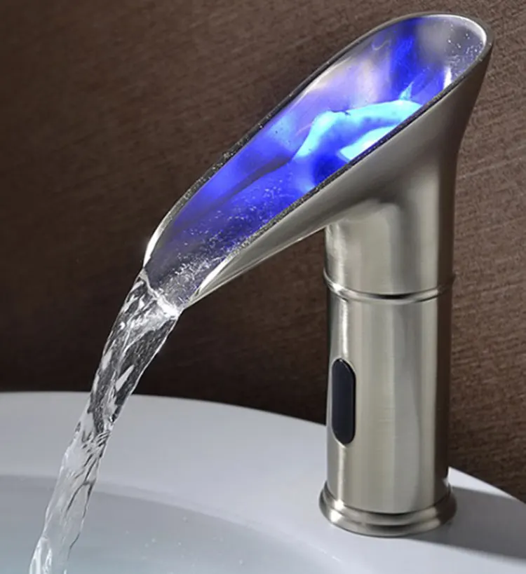 Solid Brass Casting 3 LED Lights Indicating Infrared Sensor Water Mixer