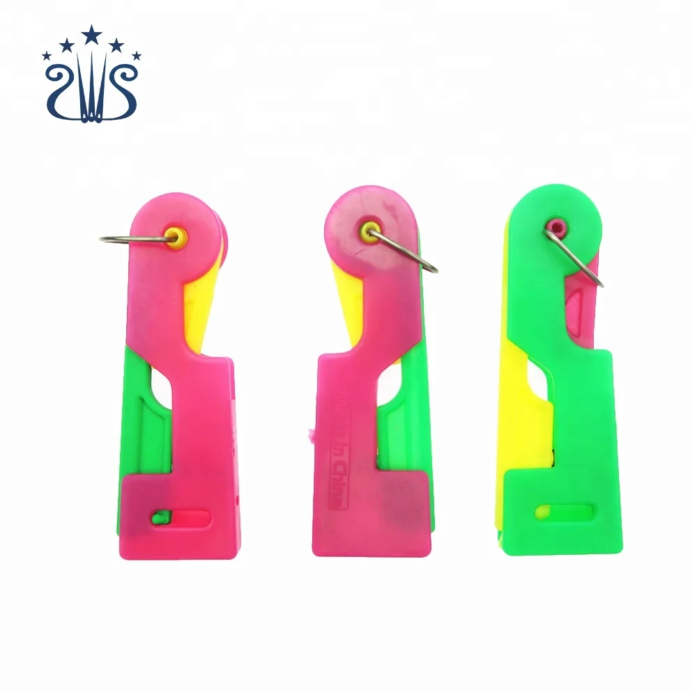 Hot selling needle threader sewing accessories plastic threader needle