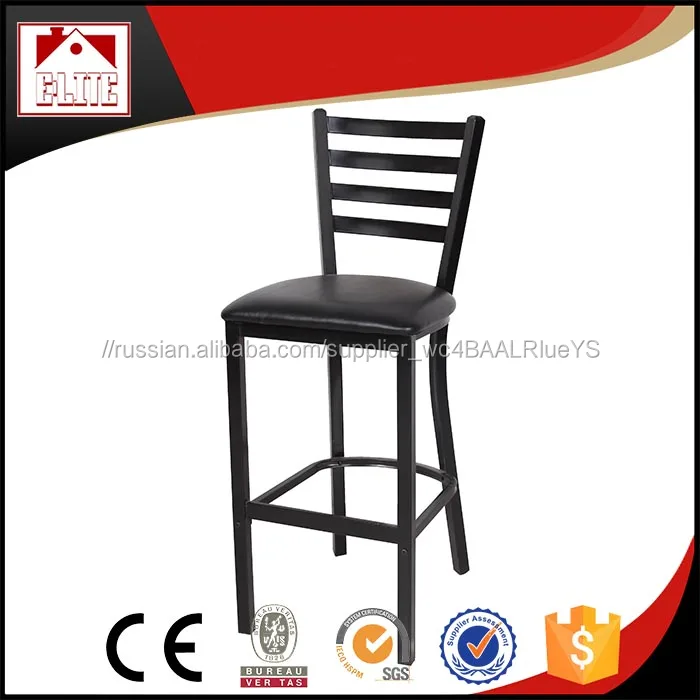 кафе-бар уникальные стулья различные мета стулья