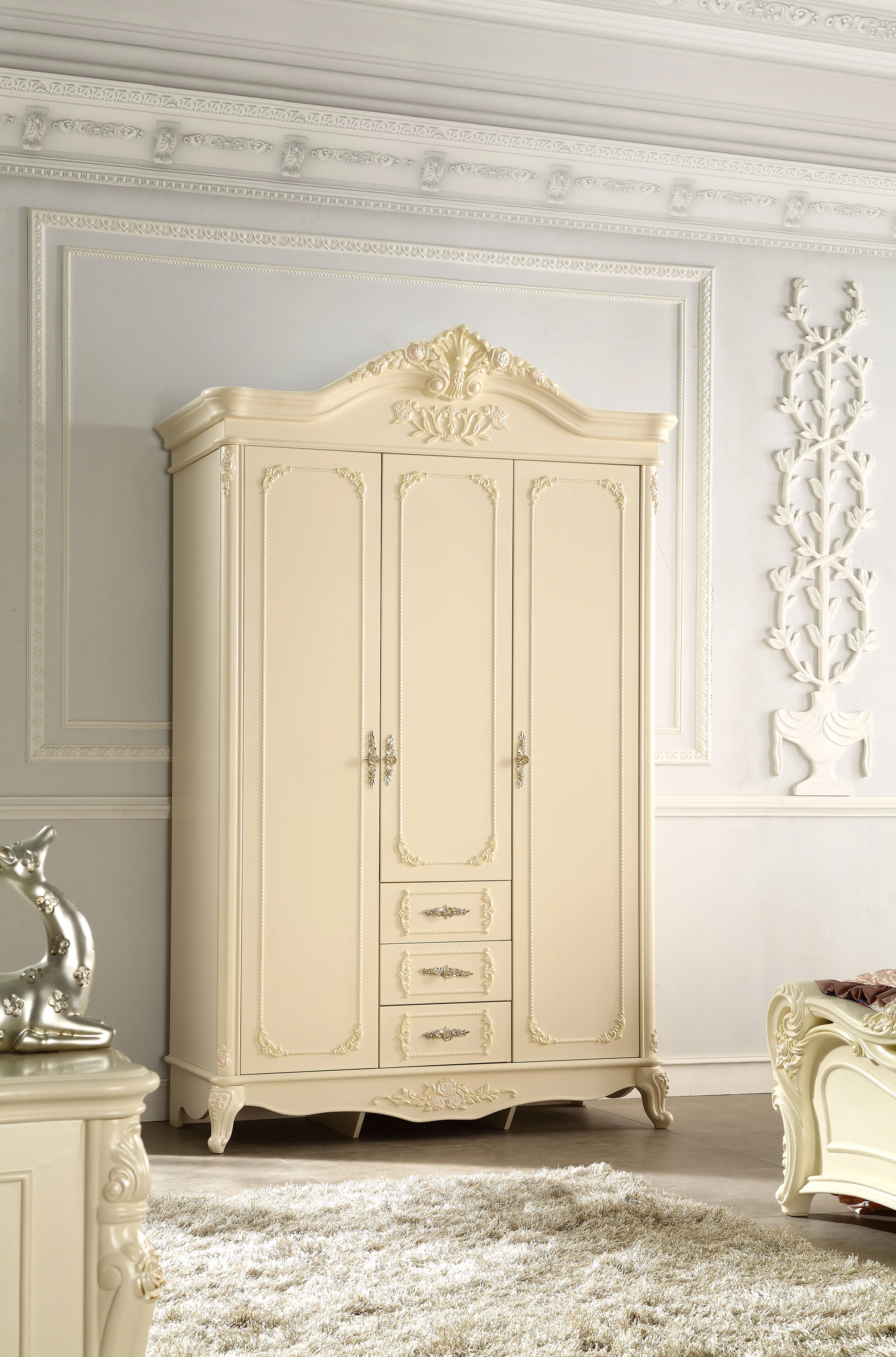 Bedroom sets luxury king size European Antique Luxury Rococo Carved furniture wedding bedroom set fancy bedroom set