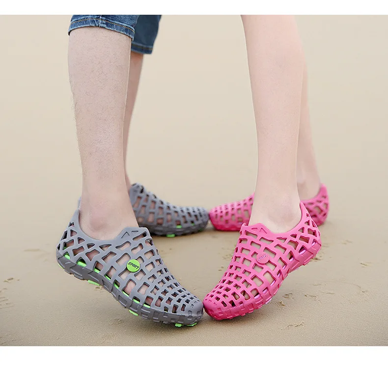 2019 Men and Women Aqua Shoes Outdoor Breathable Beach Shoes Lightweight Quick-drying Wading Shoes Sport Water Camping Sneakers