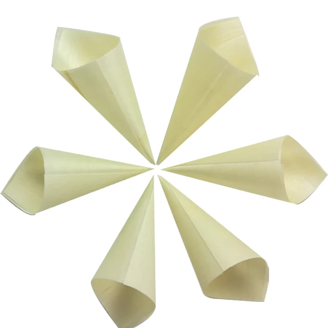 China Marketplace Wholesale Farmhouse Decor Wooden Food Mini Cones
