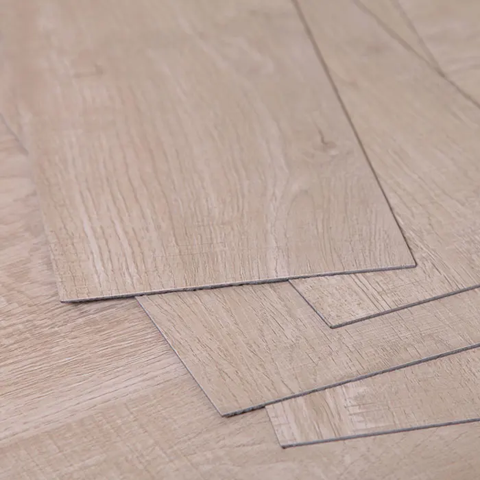 
Hot Sale Vynilic Floor Wood 2mm Luxury Lvt Flooring for Bedroom 