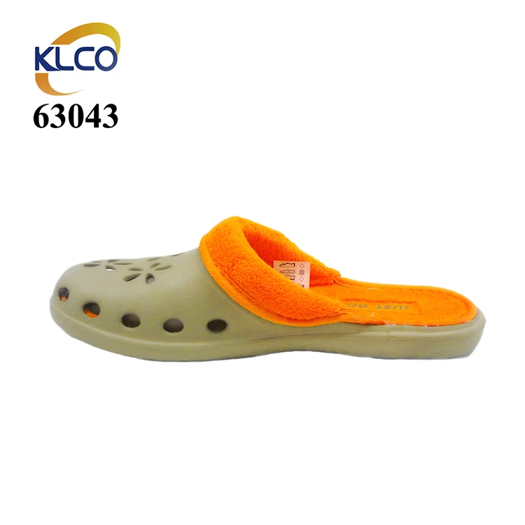 
Popular High-Quality Popular Plush Nursing Shoes Clogs 