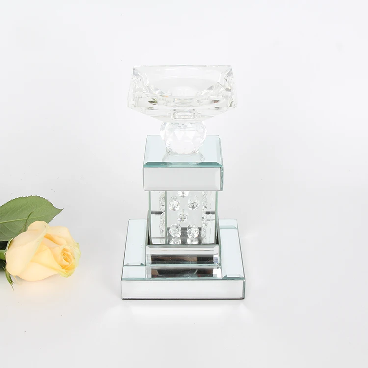 High Quality Clear Glass Candle Holder with Crystal Table Stand Elegant Lantern Design for Home Decoration Easter Year-Round Use