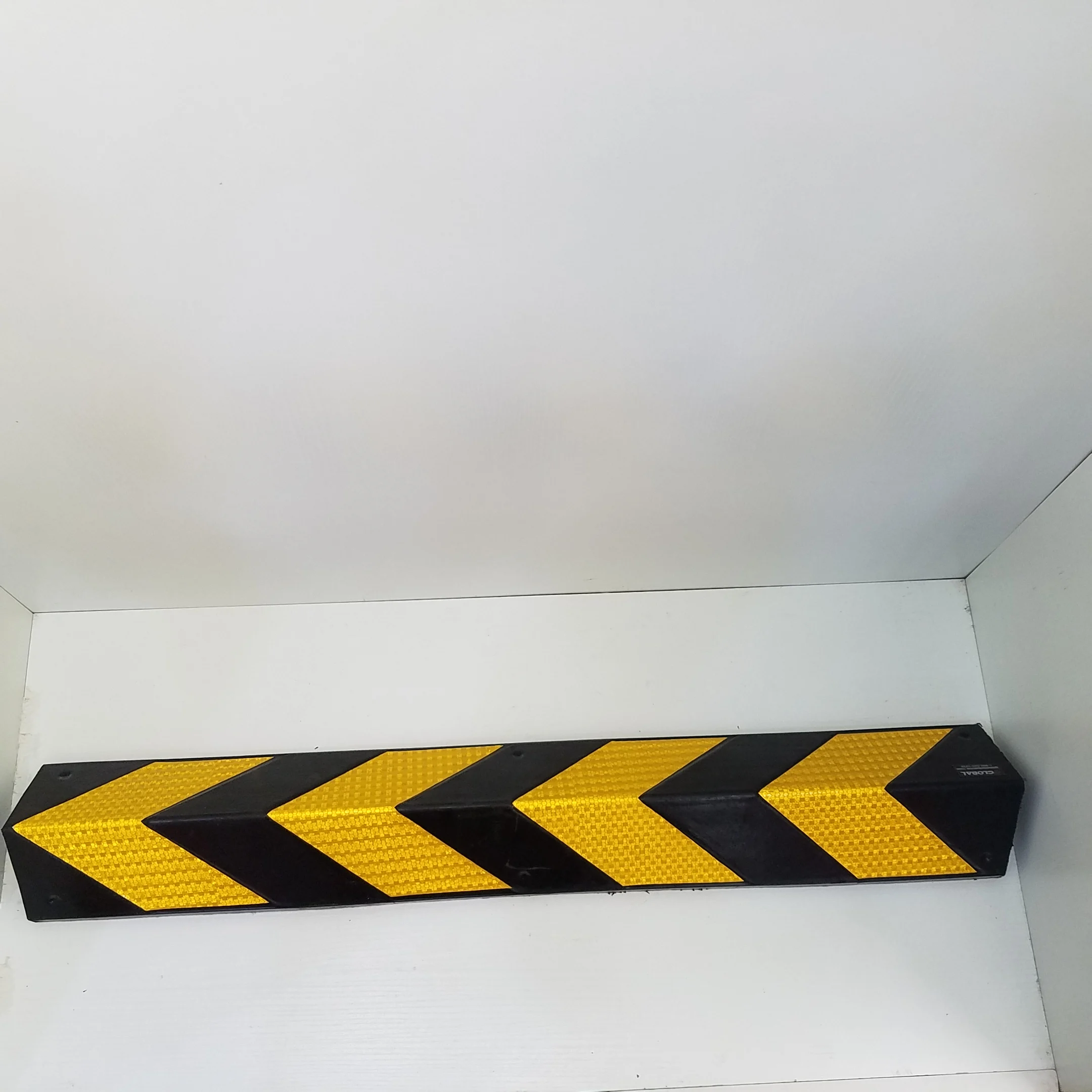 rubber material rubber column guard /corner guard /pillar guard