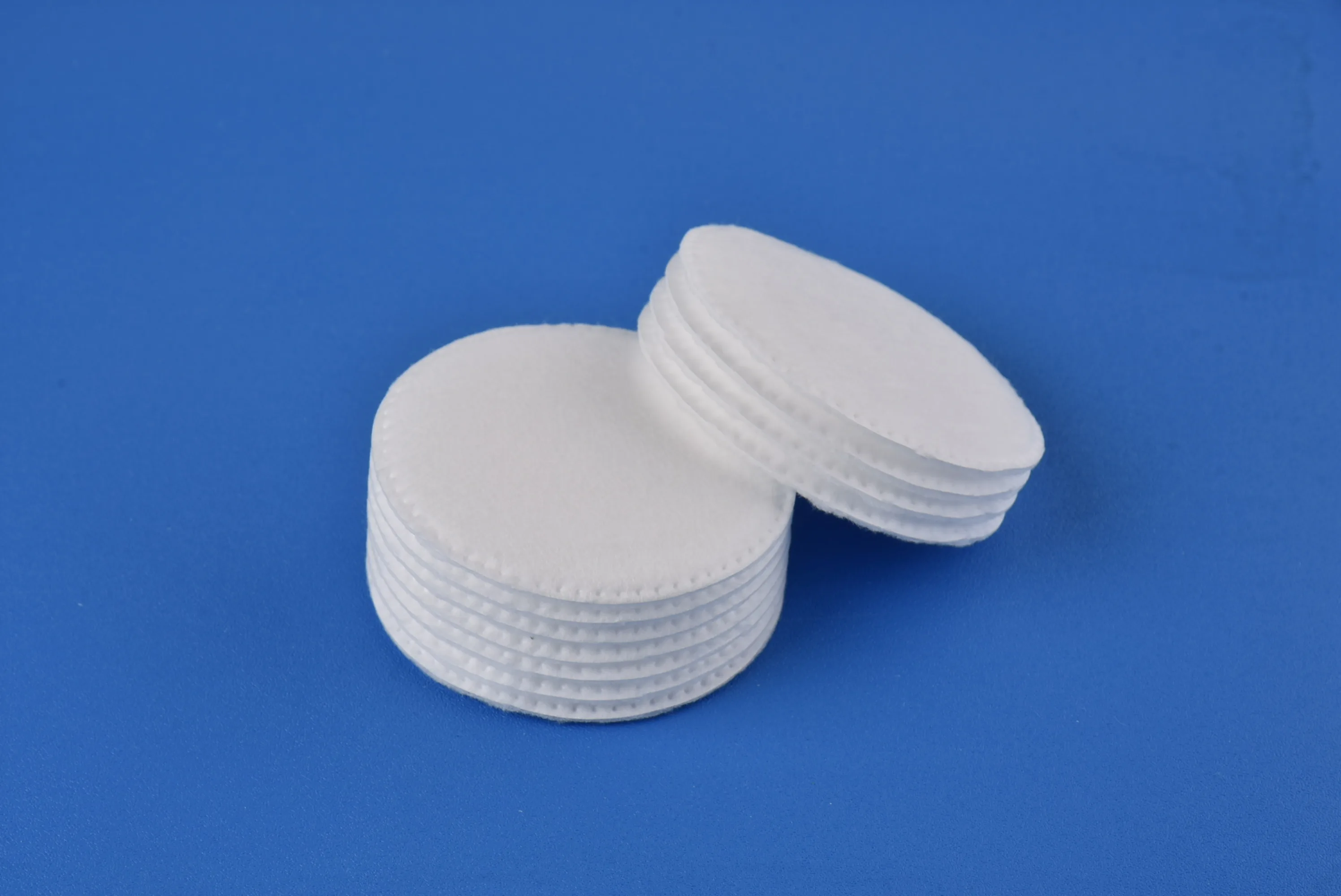 
100% cotton absorbent cosmetics makeup cotton pads round for beauty products for women cleaning pad makeup remover pad 