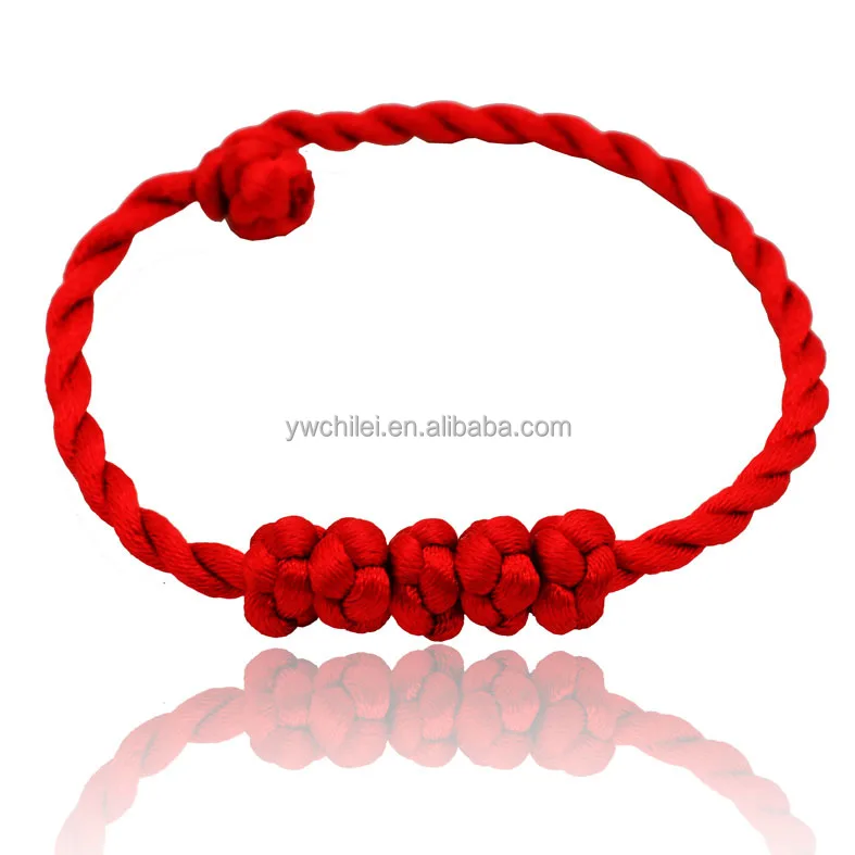 Браслет Lucky 5 с красными бусинами