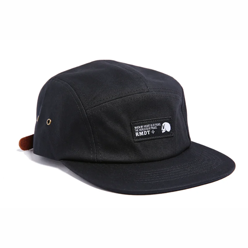 wholesale fashion flat brim hat 5 panel twill cap with leather strap