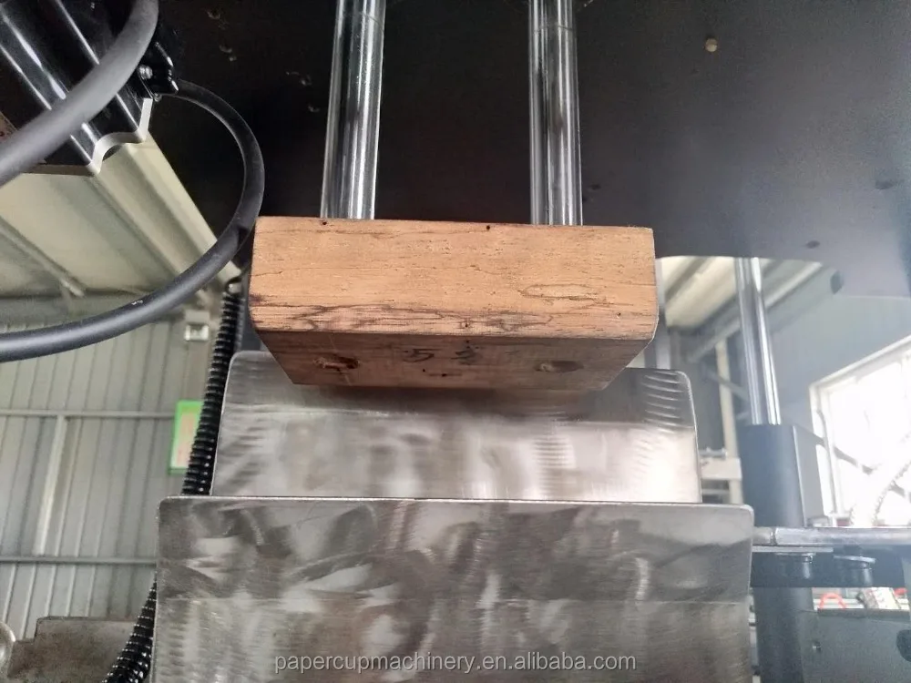 CHJ-D60 Автоматическая Бумажная формовочная машина для ланч-боксов (механическая)