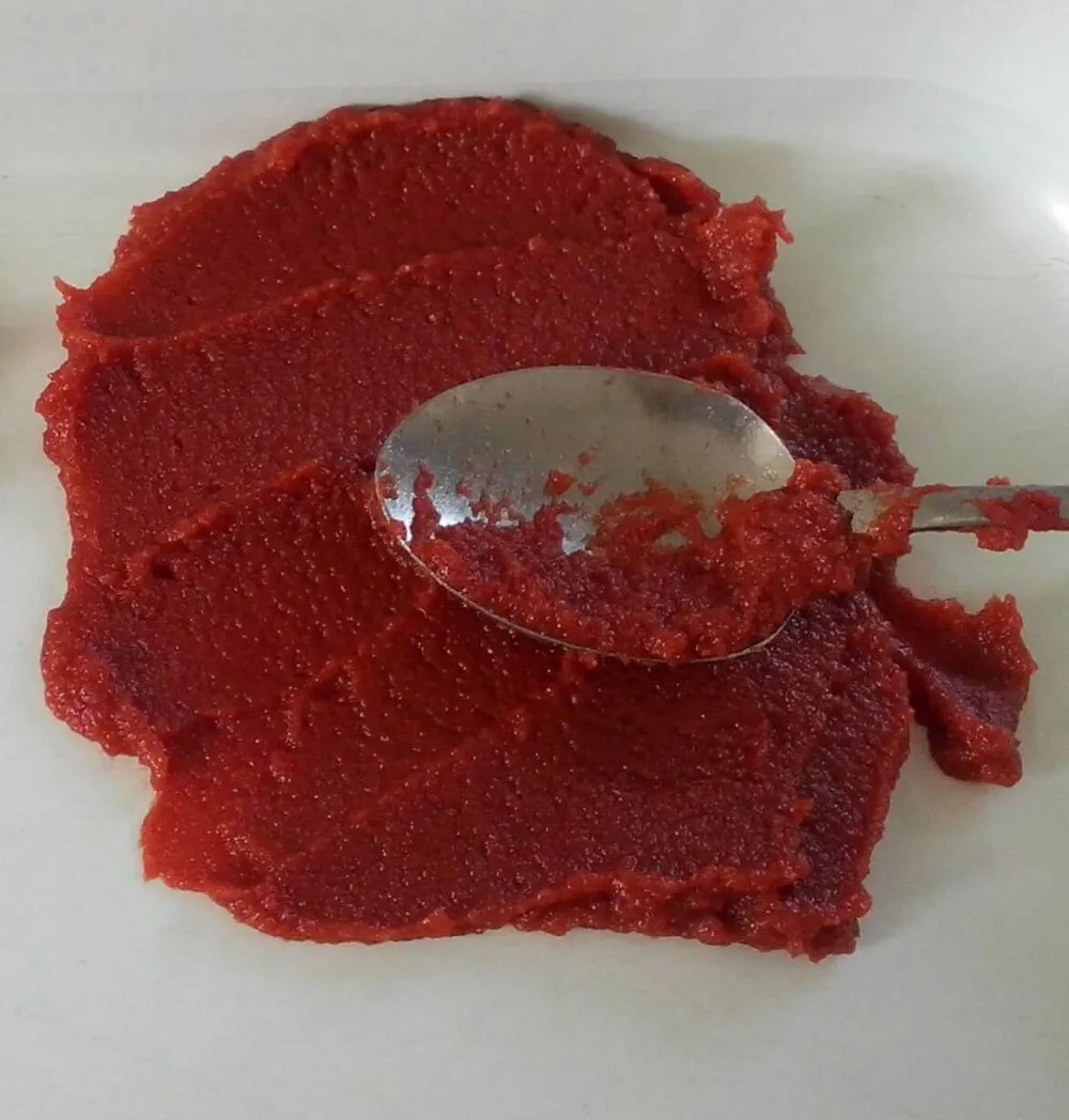Wholesale Canned Tomato Paste 28%-30% Concentrated 400g