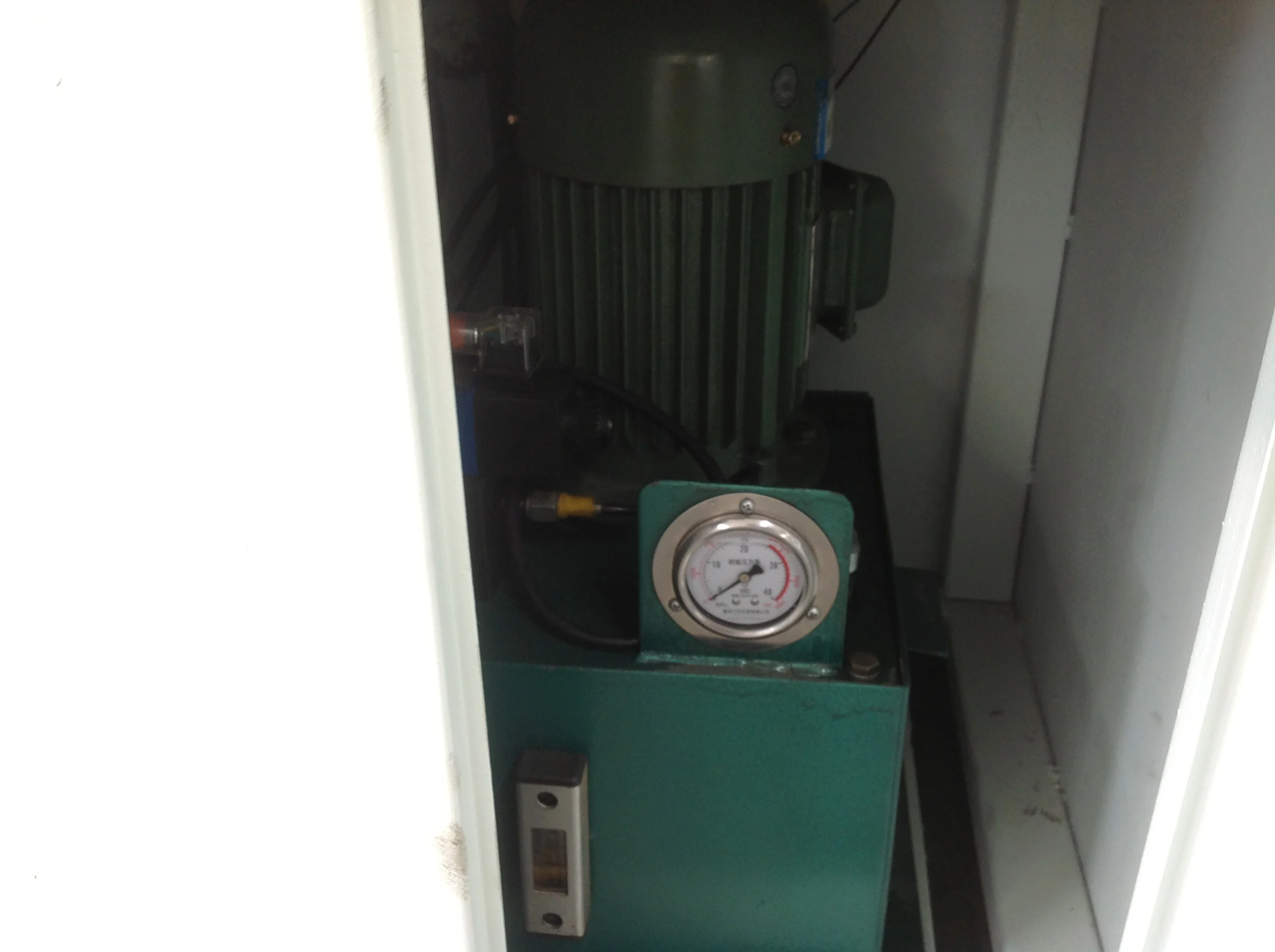 aluminum window and door punching machine,aluminium profile puncher