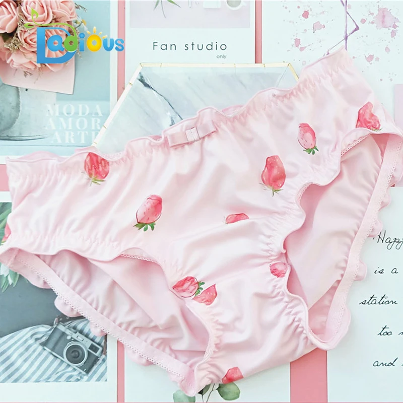 2019 Fashion Cute Strawberry Printing Sweet young Girls Underwear Women Panty