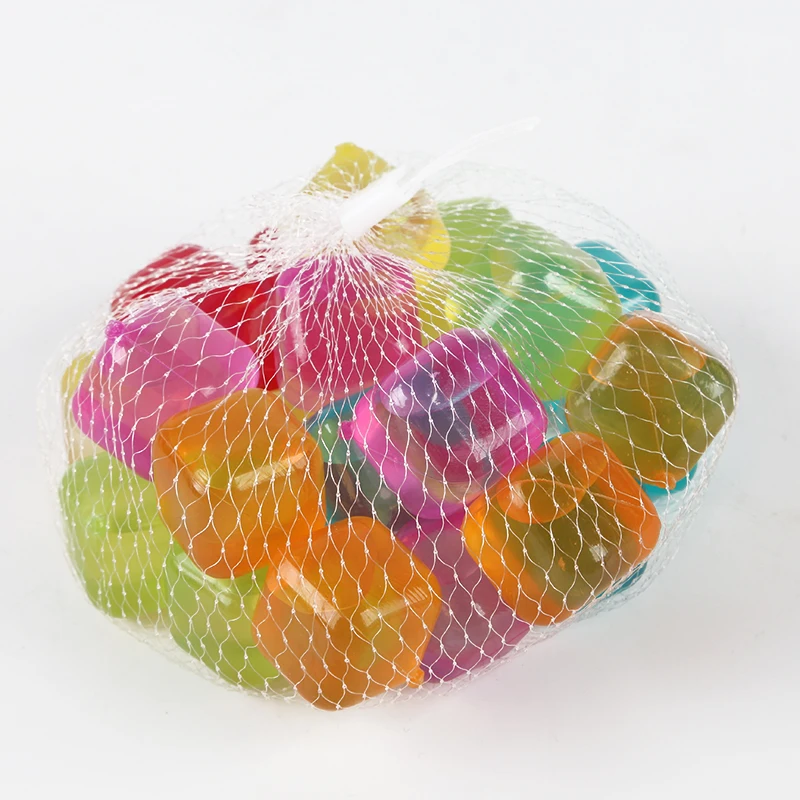 2.5cm Plastic Reusable Square Shape Ice Cube