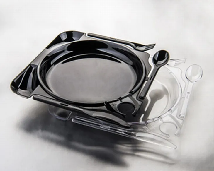 Party plates snap off utensils  20056-1