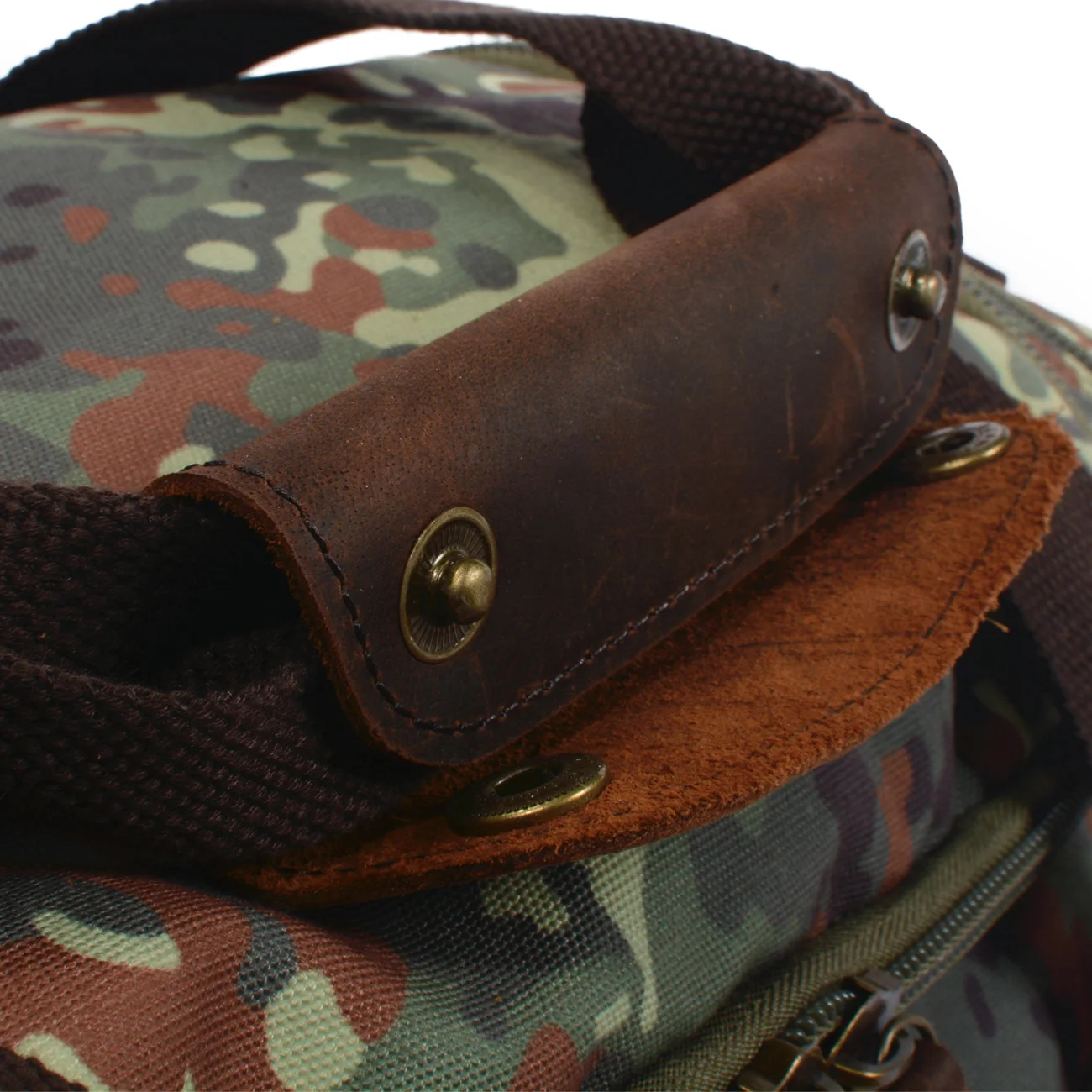 New Large Capacity  Camouflage Fabric With Crazy horse leather Luggage  MensTote Weekend Duffel