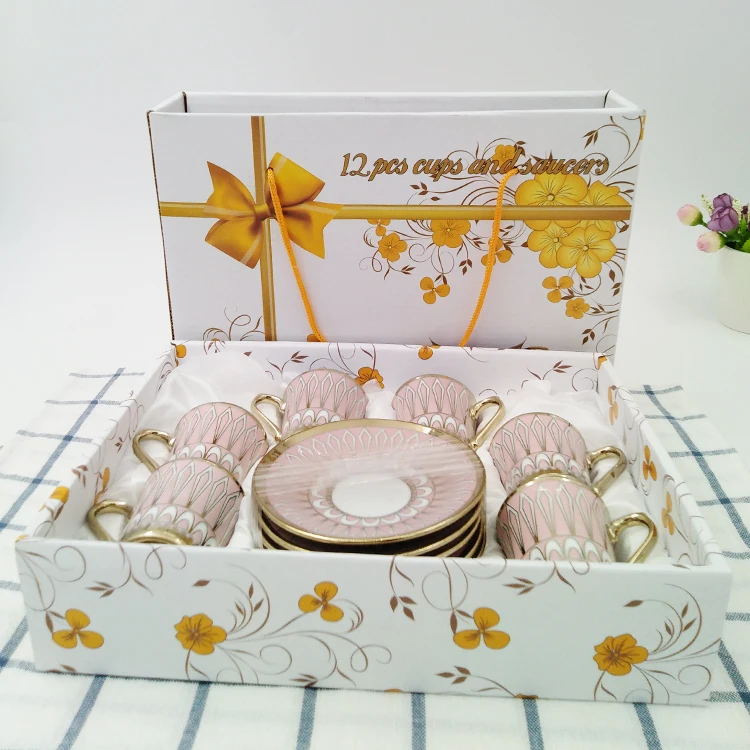 Оптовая продажа розовых красивых кофейных чашек и блюдец с золотой ручкой