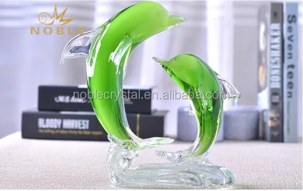 Noble Popular Different Color Hand Blown Glass Dolphin Figurine as Wedding gift