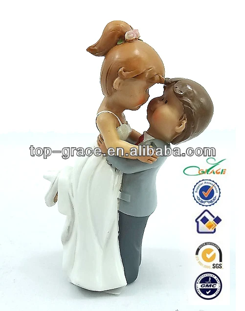 2017 свадьба поставок смолы мультфильм пара новый Любовник поцелуи свадебный торт топпер