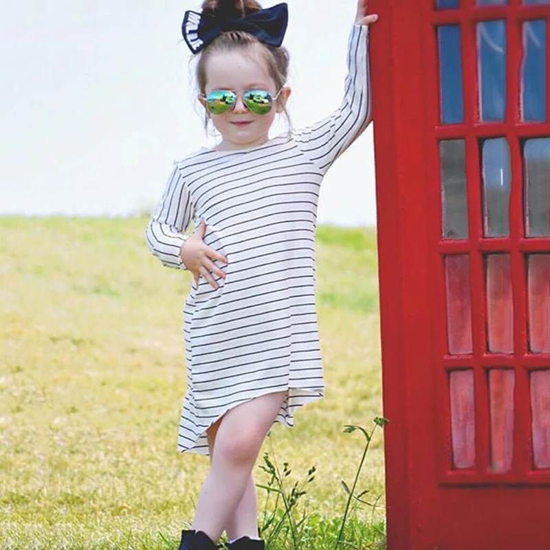 2016 street photography Autumn Winter Spring Cute Cotton Baby Kids Girls Retro Striped European Style font