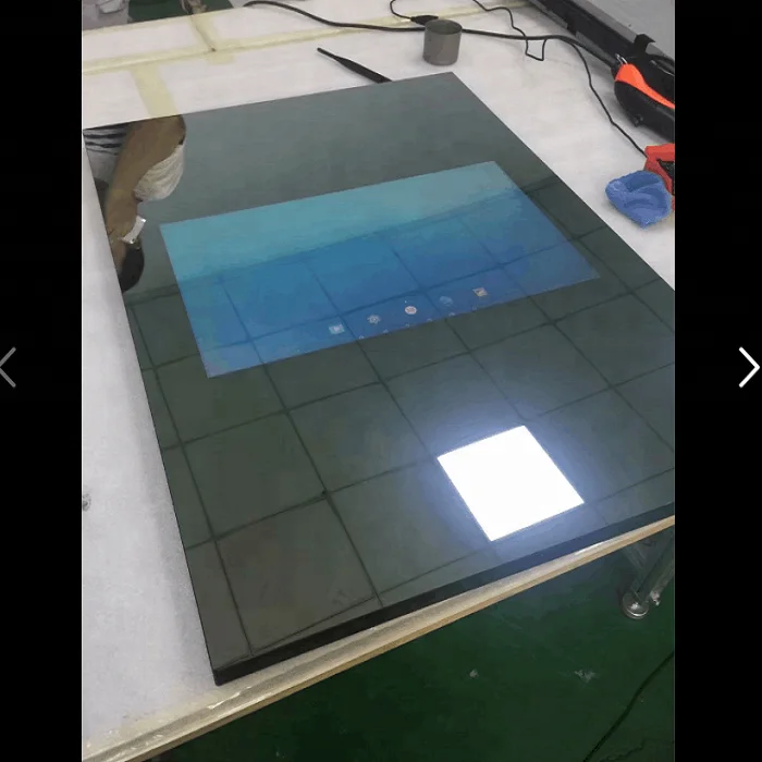 LCD factory made 55inch LCD network smart advertising machine  magic mirror display