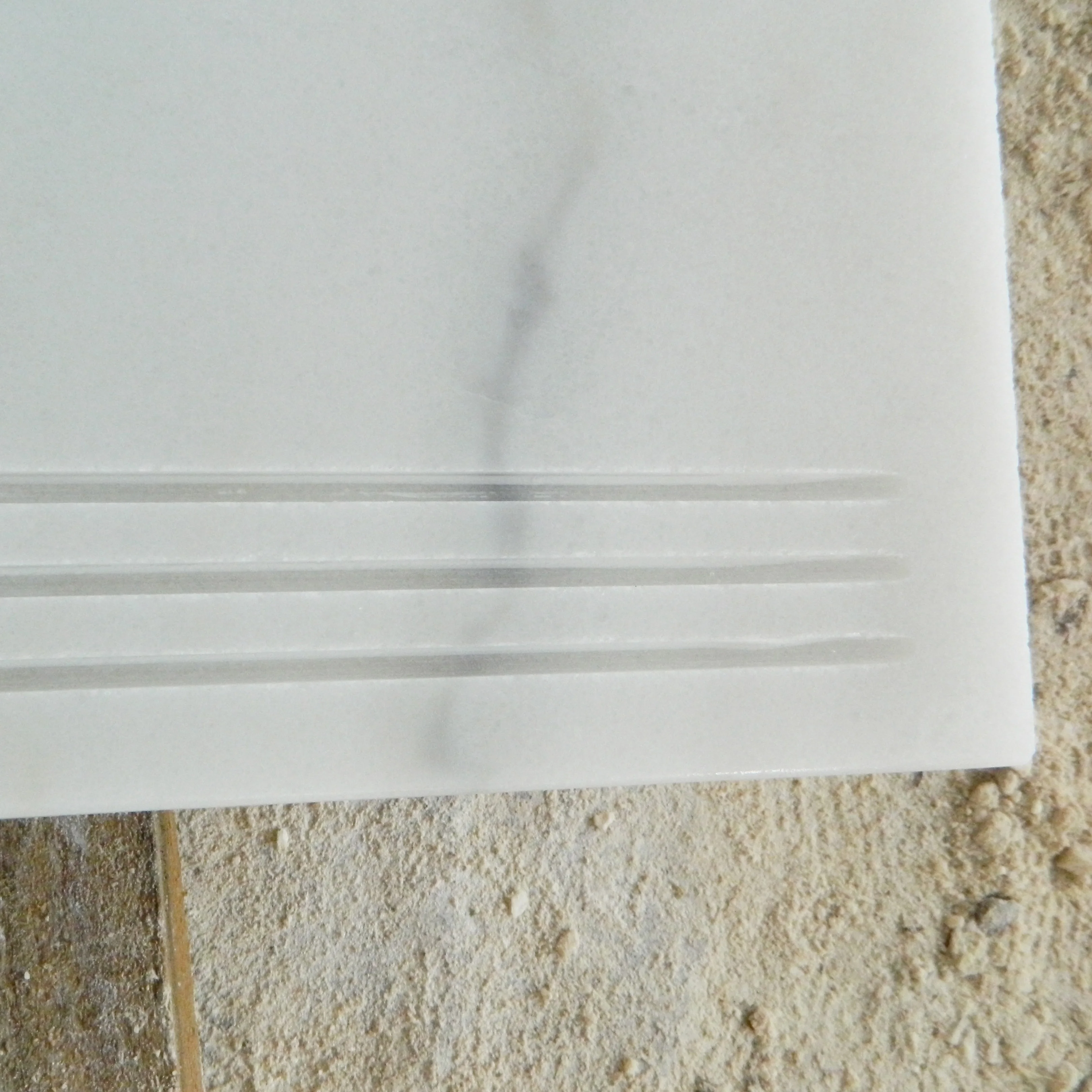 New Design Cheap Price White Anti-slip  Stairs Marble