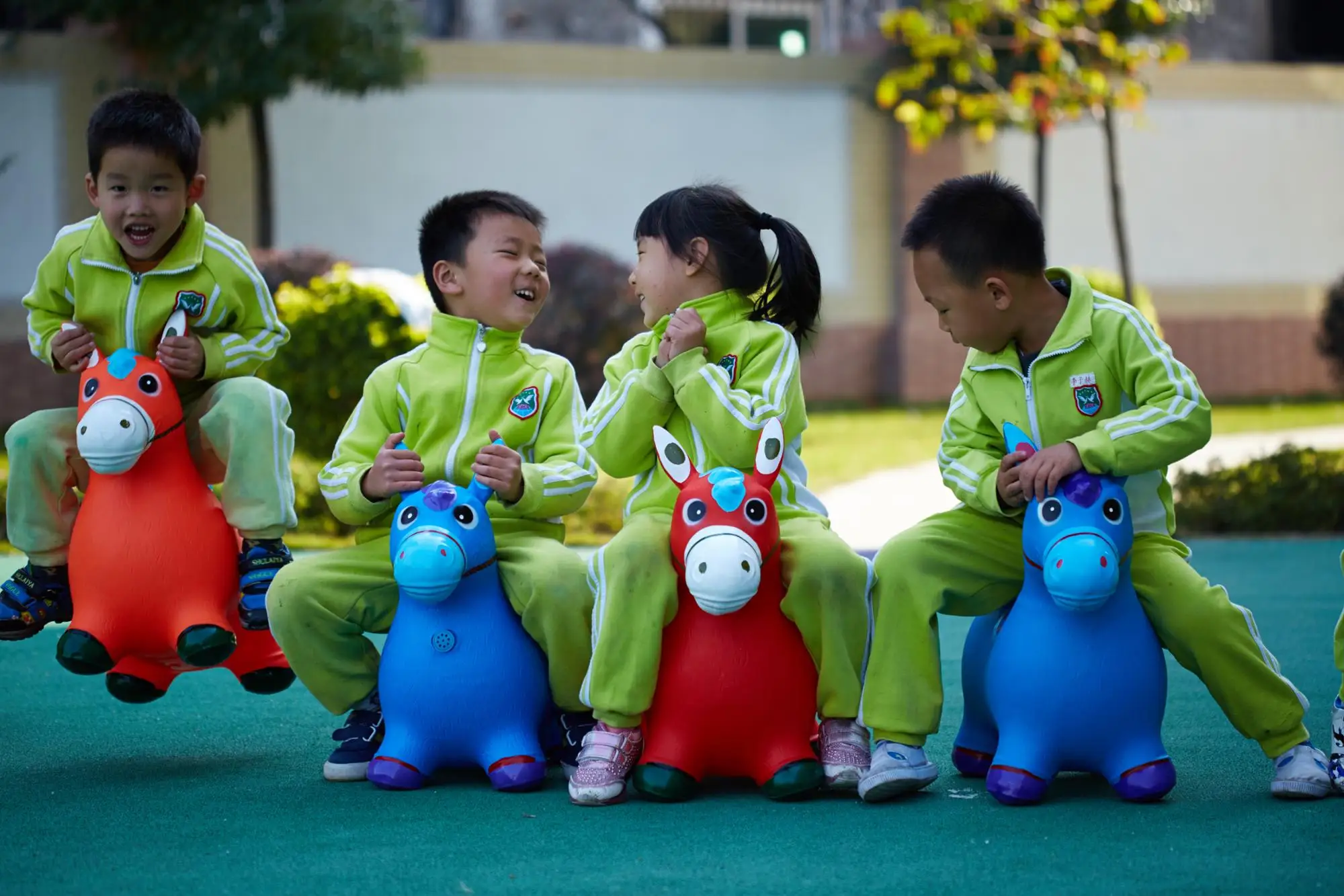 Inflatable Ride On Animal Toys Non-toxic PVC Jumping Horse Colorful Animal Deer Hopper