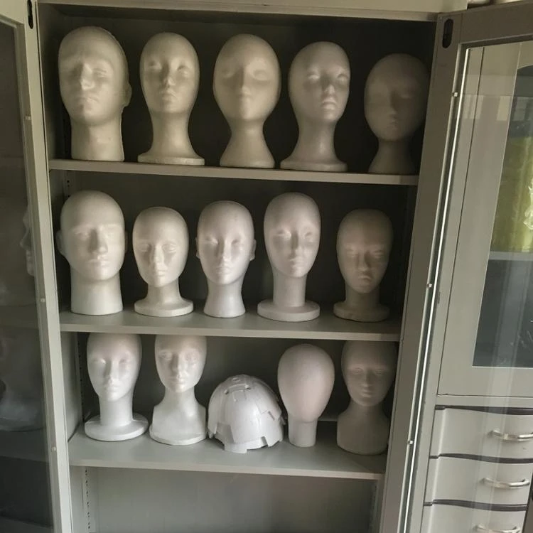 Голова манекена из пенопласта