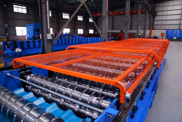 China Roll Forming Machine Kirby Style Roofing Panel Roll Forming Machine