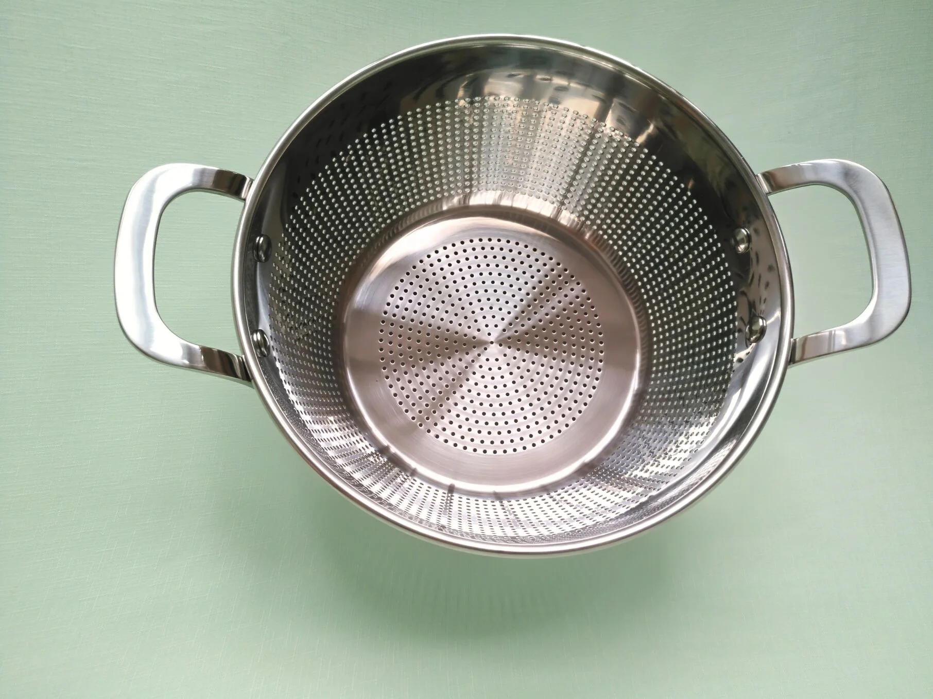 Stainless Steel Punching Hole Mesh Colander With Plastic Handle,Vegetable Colander