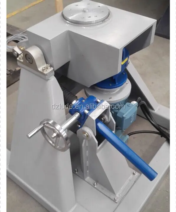 Machine worm screw jack lift with bellow boot and flange mounting