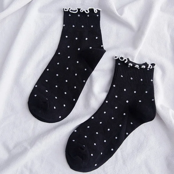 Custom New Design Fall Winter Womens Black And White Lovely Ladies Girls Cotton Crew Socks