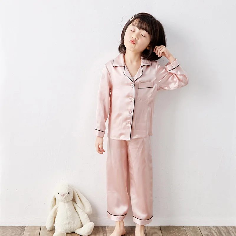  Factory Wholesale 100% Mulberry Silk Long Sleeve Pajamas Set For