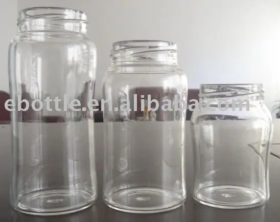 Стеклянная детская бутылка