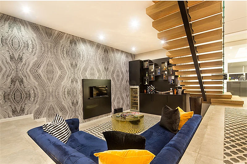 Роскошные прямые лестницы, стеклянные перила, Современная стальная конструкция, лесоматериалы, деревянные ступенчатые лестницы, дизайн