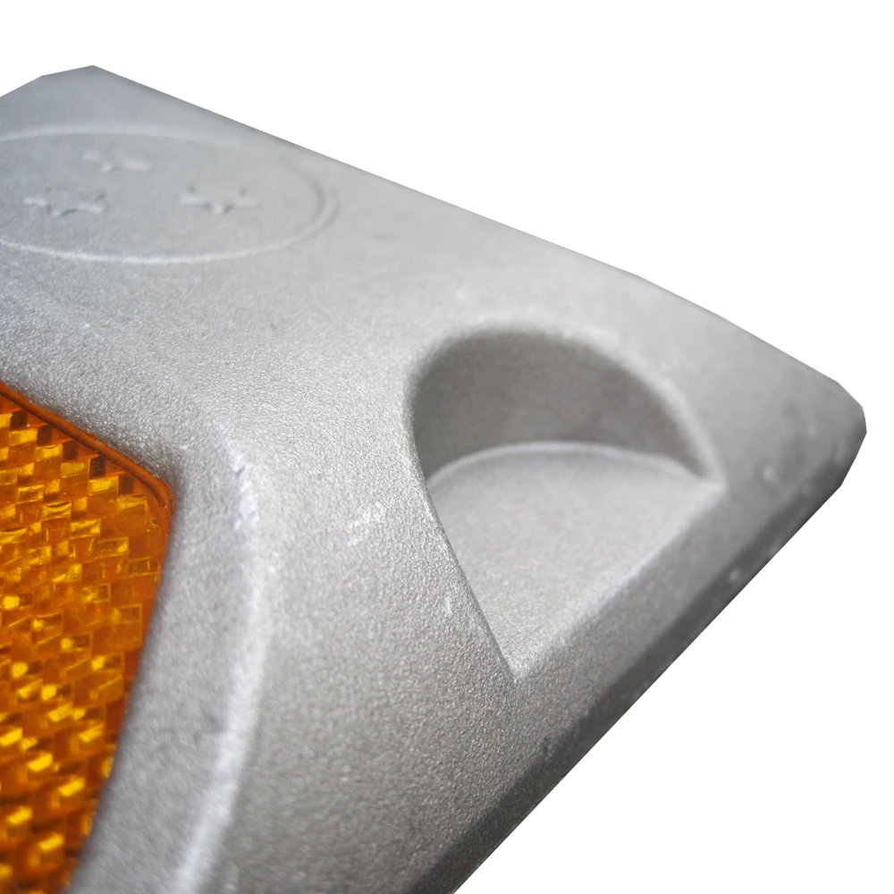 Traffic Safety Cast Aluminum Cat Eye Reflective Road Mark Stud Roadside Raised Driveway Marker Single or Double Side Reflector