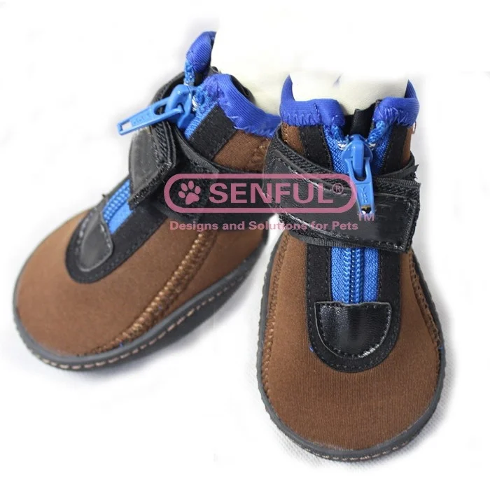 Dog Booties with Reflective Outdoor Pet Shoes for Medium Dogs 4Pcs Non-Slip dogs shoes