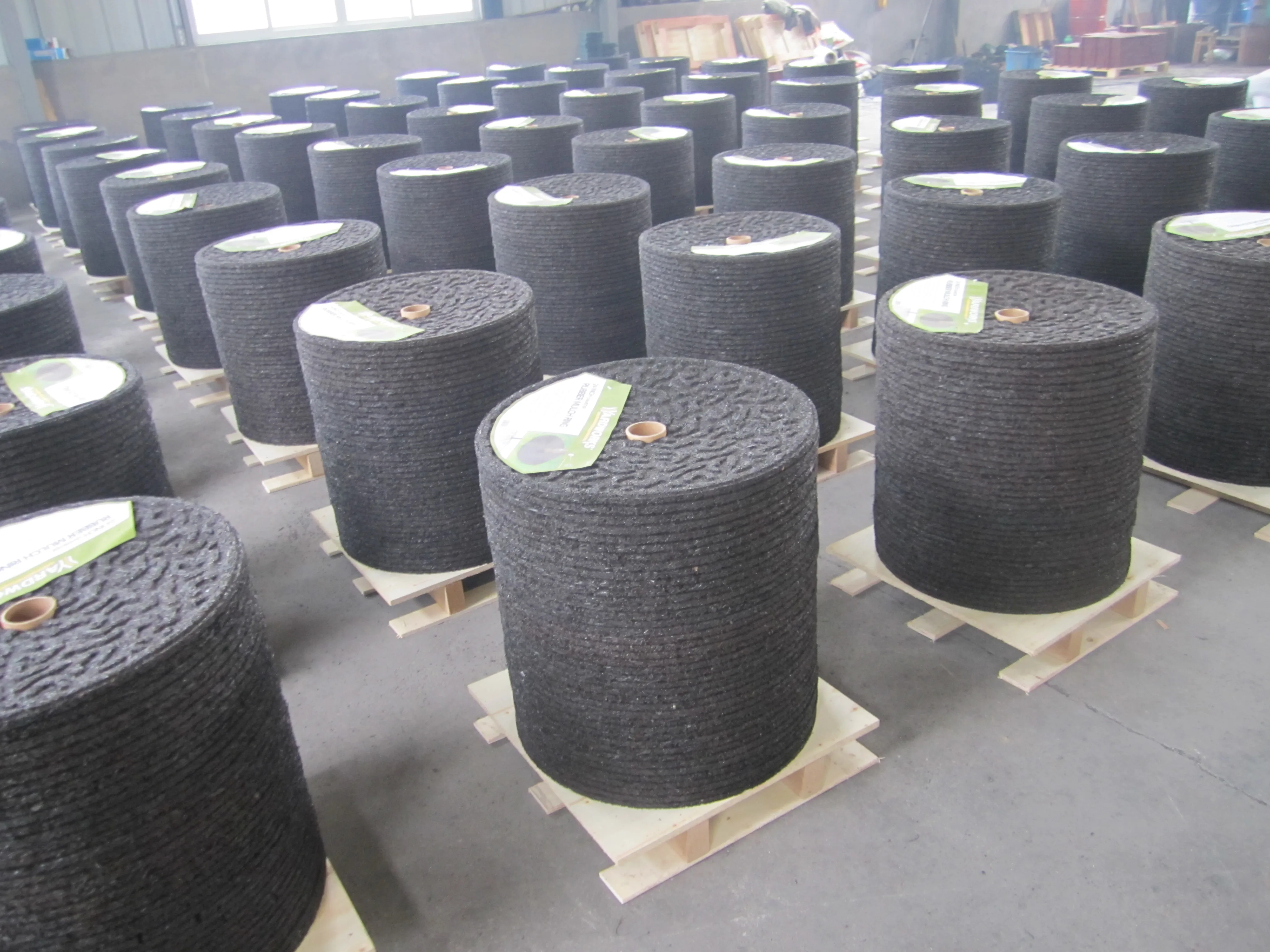 
Molded Round Rubber Mulch Tree Ring 