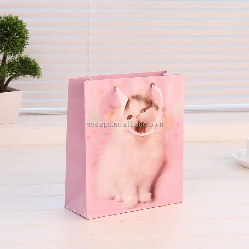 2020 Cheap Wholesale Custom Logo Printed Cartoon Packing Kraft Paper Bag,High quality Recyclable Cartoon Shopping Paper Gift Bag