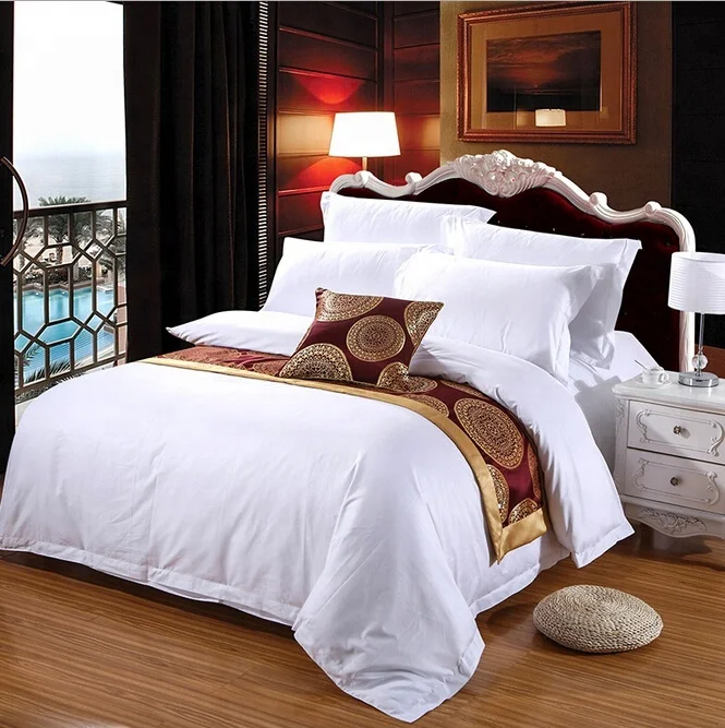 Professional custom 5-star hotel bed linen with pillows, bed linen set for hotels