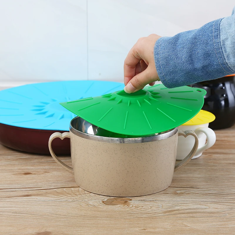 Hot Selling On Line  Food Cover Silicone Suction Lid Built In Set
